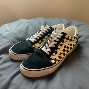 Men’s checkered Vans size 11.5